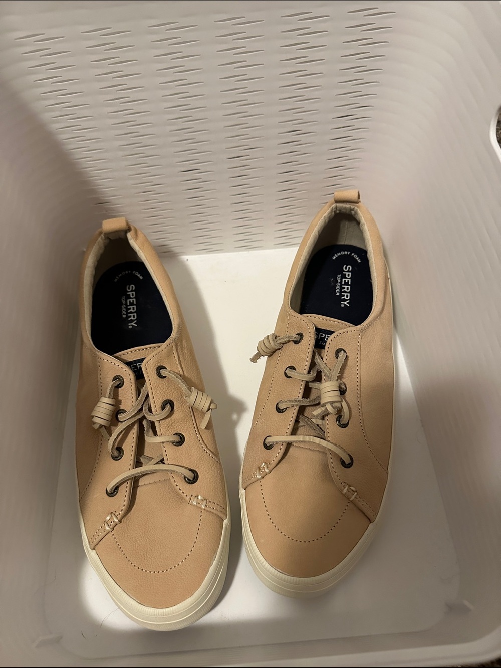 Sperry Women’s Tan Leather Lace-Up Sneakers
